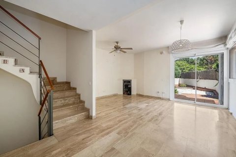 Продажа таухауса в Кастельдефельс, Барселона, Испания 4 спальни,  №140854 - фото 10