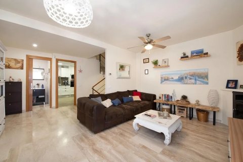 Продажа таухауса в Кастельдефельс, Барселона, Испания 4 спальни,  №140854 - фото 9