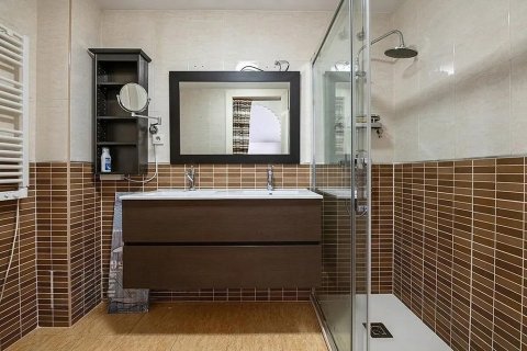 Продажа таухауса в Кастельдефельс, Барселона, Испания 4 спальни,  №140854 - фото 24