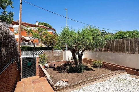 Продажа таухауса в Кастельдефельс, Барселона, Испания 4 спальни,  №140854 - фото 7