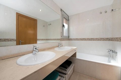 Townhouse à vendre à Castelldefels, Barcelona, Espagne, 4 chambres, No. 140853 - photo 19