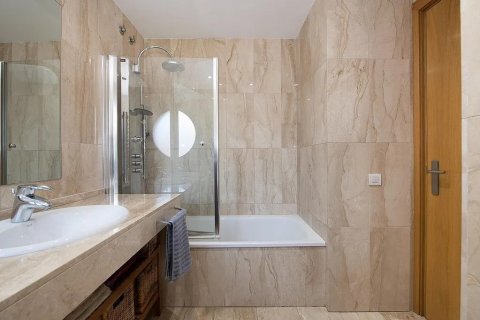 Townhouse à vendre à Castelldefels, Barcelona, Espagne, 4 chambres, No. 140853 - photo 17