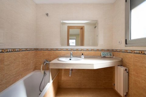 Townhouse à vendre à Castelldefels, Barcelona, Espagne, 4 chambres, No. 140853 - photo 22