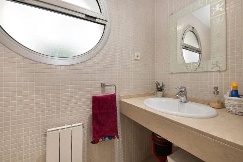 Townhouse à vendre à Castelldefels, Barcelona, Espagne, 4 chambres, No. 140853 - photo 12