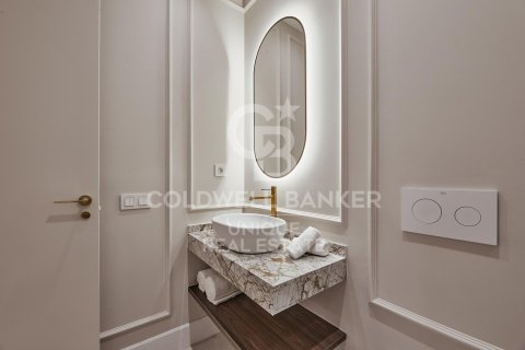 Huoneisto myytävänä Madrid, Espanja, 3 makuuhuonetta, 117 m2 No. 158317 - kuva 20