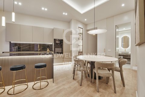 Huoneisto myytävänä Madrid, Espanja, 3 makuuhuonetta, 117 m2 No. 158317 - kuva 10
