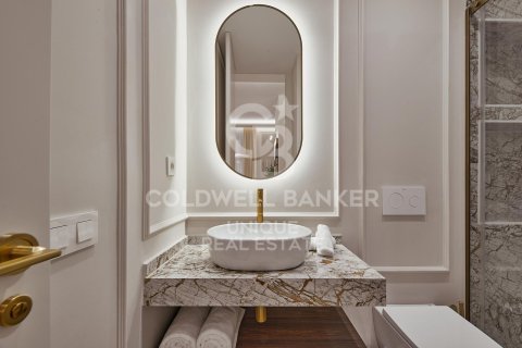 Huoneisto myytävänä Madrid, Espanja, 3 makuuhuonetta, 117 m2 No. 158317 - kuva 19
