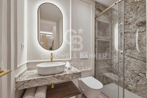 Huoneisto myytävänä Madrid, Espanja, 3 makuuhuonetta, 117 m2 No. 158317 - kuva 18