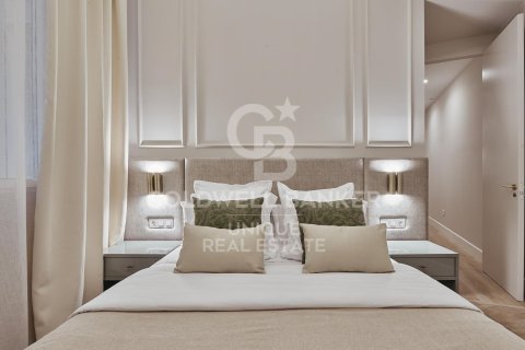 Huoneisto myytävänä Madrid, Espanja, 3 makuuhuonetta, 117 m2 No. 158317 - kuva 23