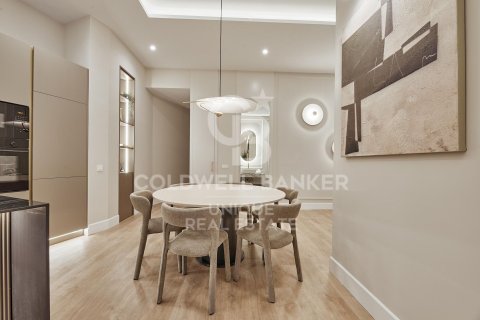 Huoneisto myytävänä Madrid, Espanja, 3 makuuhuonetta, 117 m2 No. 158317 - kuva 9