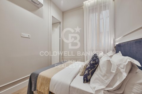 Huoneisto myytävänä Madrid, Espanja, 3 makuuhuonetta, 117 m2 No. 158317 - kuva 27