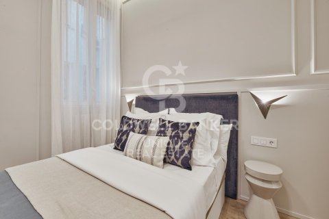 Huoneisto myytävänä Madrid, Espanja, 3 makuuhuonetta, 117 m2 No. 158317 - kuva 28