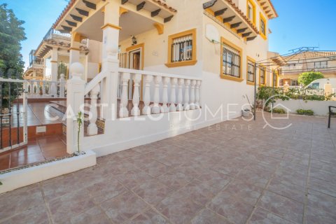 Villetta a schiera in vendita a La Regia, Alicante, Spagna 2 camere da letto, 75 mq. N° 144020 - foto 3