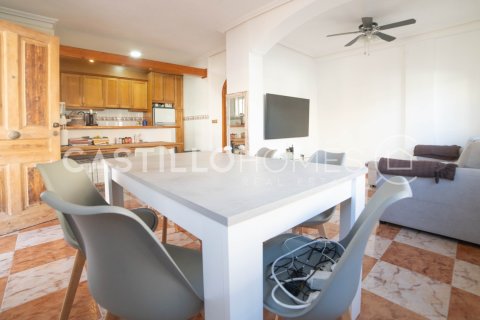 Villetta a schiera in vendita a La Regia, Alicante, Spagna 2 camere da letto, 75 mq. N° 144020 - foto 19