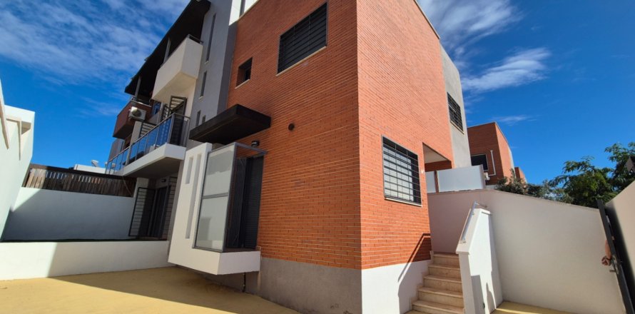 Kaupunkipientalo Torrevieja, Alicante, Espanja 3 makuuhuonetta, 91 m2 No. 144022