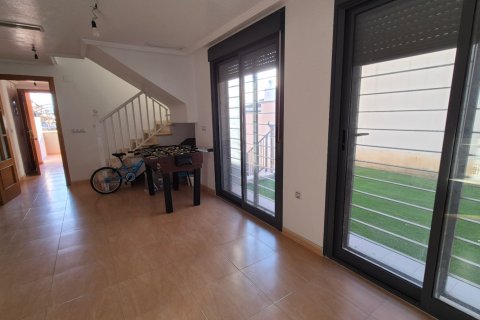 Kaupunkipientalo myytävänä Torrevieja, Alicante, Espanja, 3 makuuhuonetta, 91 m2 No. 144022 - kuva 5