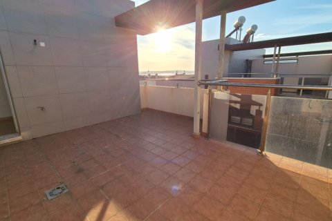 Kaupunkipientalo myytävänä Torrevieja, Alicante, Espanja, 3 makuuhuonetta, 91 m2 No. 144022 - kuva 15