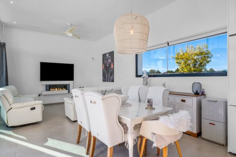 Villa till salu i Calasparra, Murcia, Spanien 3 sovrum, 135 kvm. Nr. 144025 - foto 8