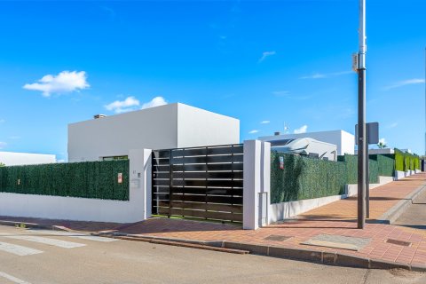 Villa till salu i Calasparra, Murcia, Spanien 3 sovrum, 135 kvm. Nr. 144025 - foto 3