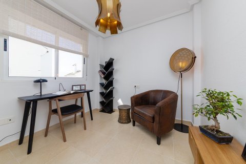 Villa for sale San Fulgencio, Alicante, Spain 3 bedrooms, 109 sq.m. No. 133013 - photo 11