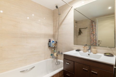 Apartment à vendre Barcelona, Espagne, 3 chambres, 131 m2 No. 133522 - photo 7