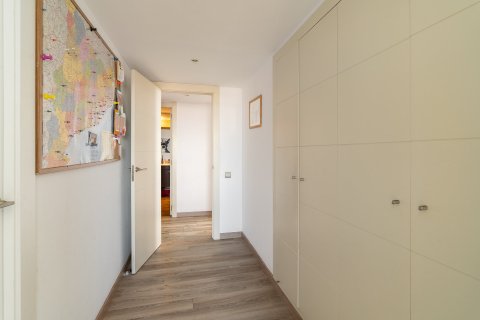 Apartment à vendre Barcelona, Espagne, 3 chambres, 131 m2 No. 133522 - photo 4