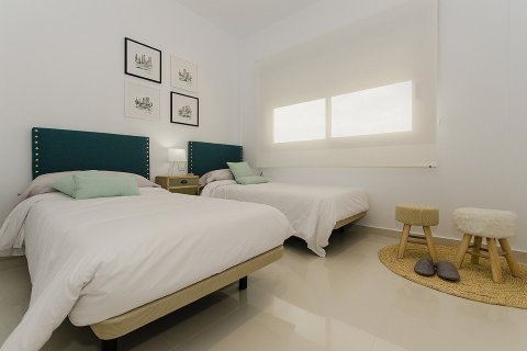 Villa till salu Campoamor, Alicante, Spanien 4 sovrum, 157 kvm. Nr. 116538 - foto 9