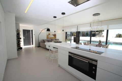 Villa for sale Campoamor, Alicante, Spain 4 bedrooms, 196 sq.m. No. 116541 - photo 22