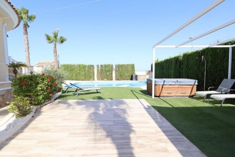 Villa for sale Ciudad Quesada, Alicante, Spain 5 bedrooms, 358 sq.m. No. 114533 - photo 5