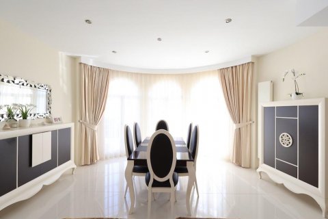 Villa for sale Ciudad Quesada, Alicante, Spain 5 bedrooms, 358 sq.m. No. 114533 - photo 13