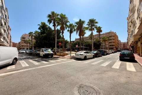 Lägenhet i Torrevieja, Alicante, Spanien 2 sovrum, 69 kvm. Nr. 190793