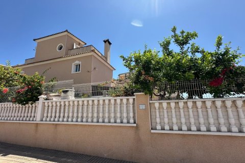 Apartament w La Regia, Alicante, Hiszpania 4 sypialnie, 119 mkw. nr 168862 – zdjęcie 3
