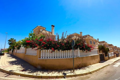 Apartament w La Regia, Alicante, Hiszpania 4 sypialnie, 119 mkw. nr 168862 – zdjęcie 2