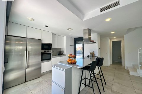 Продажа виллы в Бетера, Валенсия, Испания 3 спальни, 306м2 №168866 - фото 8