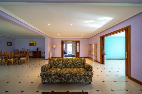 Продажа виллы в Кольменарехо, Мадрид, Испания 8 спален, 2178м2 №168861 - фото 26