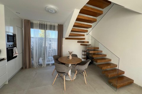 Продажа виллы в Бенихофар, Аликанте, Испания 2 спальни, 110м2 №168865 - фото 3