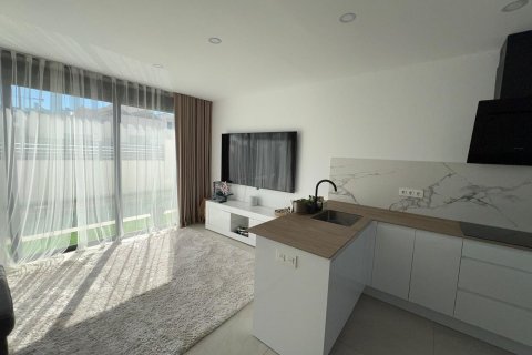 Продажа виллы в Бенихофар, Аликанте, Испания 2 спальни, 110м2 №168865 - фото 4