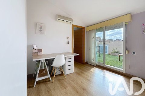 Dúplex en venta en Rubí, Barcelona, España 3 dormitorios, 94 m2 No. 172455 - foto 21