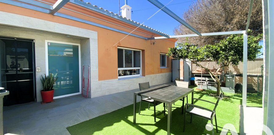 House in Chiclana de la Frontera, Cadiz, Spain 258 sq.m. No. 172450