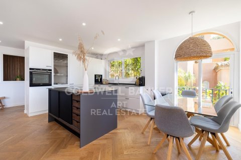 Kattohuoneisto myytävänä Marbella, Malaga, Espanja, 3 makuuhuonetta, 198 m2 No. 158300 - kuva 7