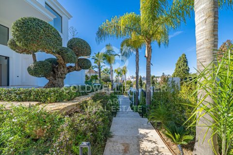 Hus till salu i Marbella, Malaga, Spanien 6 sovrum, 641 kvm. Nr. 158302 - foto 6