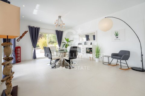Villa zum Verkauf in Roses, Girona, Spanien 5 Schlafzimmer, 240 m2 Nr. 158588 - Foto 11