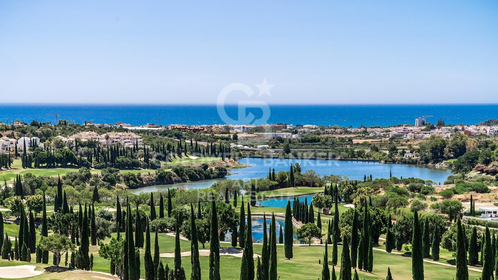 Villa i Benahavis, Malaga, Spanien 4 sovrum, 464 kvm. Nr. 158591