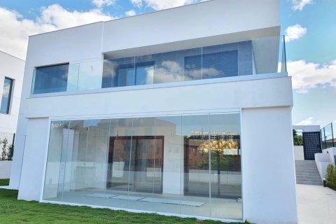 Villa en venta en Manilva, Málaga, España 4 dormitorios, 168 m2 No. 169141 - foto 3