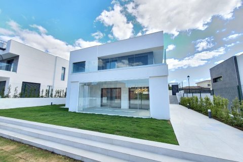 Villa en venta en Manilva, Málaga, España 4 dormitorios, 168 m2 No. 169141 - foto 2