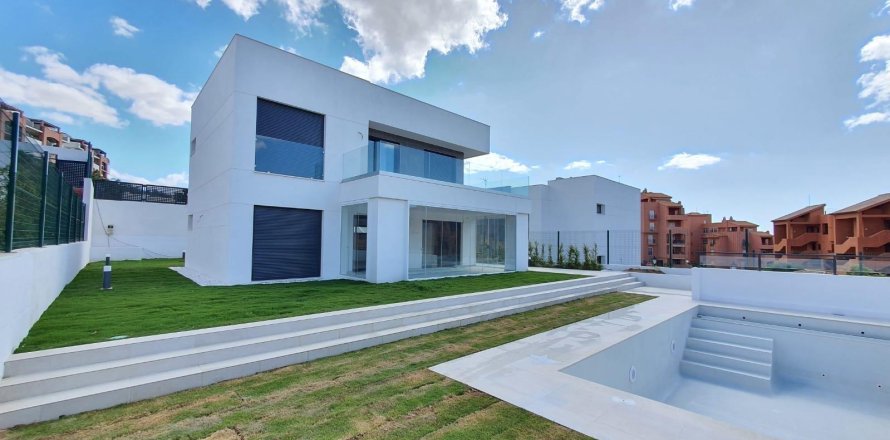 Villa en Manilva, Málaga, España 4 dormitorios, 168 m2 No. 169141