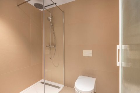 Lägenhet till salu i Barcelona, Spanien 3 sovrum, 183 kvm. Nr. 160774 - foto 28