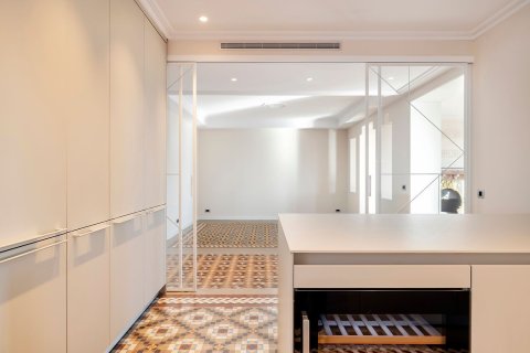 Lägenhet till salu i Barcelona, Spanien 3 sovrum, 183 kvm. Nr. 160774 - foto 19