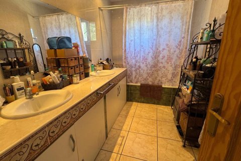 Finca en venta en Albatera, Alicante, España 6 dormitorios, 226 m2 No. 160666 - foto 14