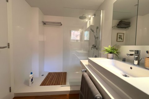 Commercial property for rent in Santa Ponsa, Mallorca, Spain 3 bedrooms, 209 sq.m. No. 150121 - photo 11
